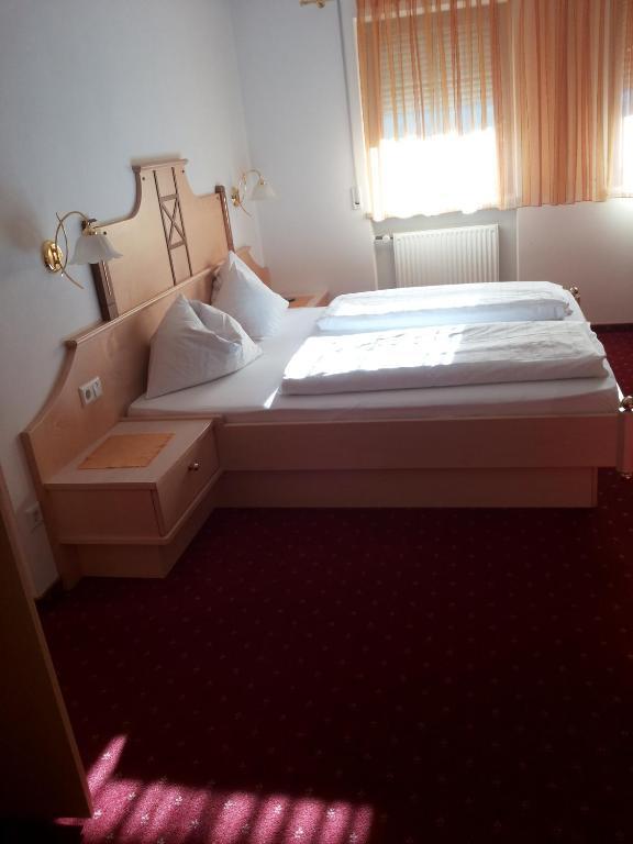 Hotel Laerchenhain St. Valentin auf der Haide Chambre photo